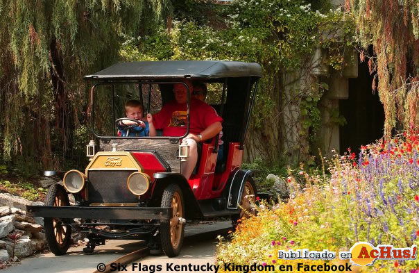 Six Flags Kentucky Kingdom 22