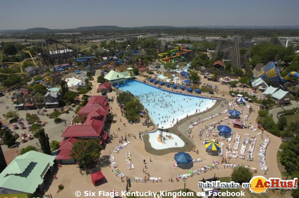 Six Flags Kentucky Kingdom 02