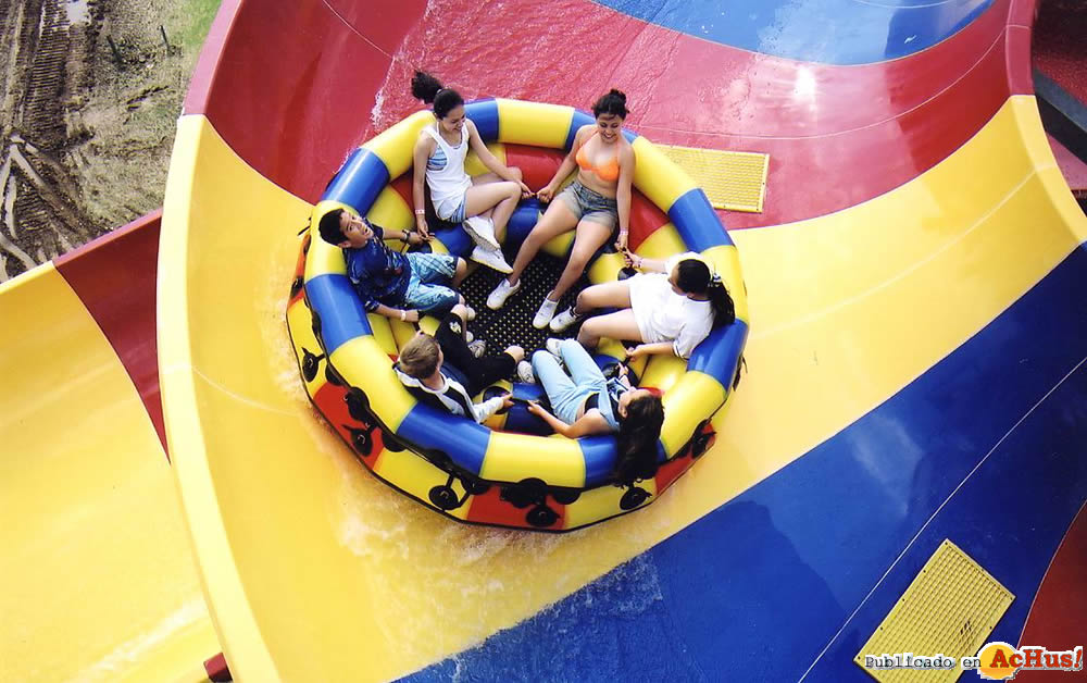 Spinning Rapids Raft AstroWorld