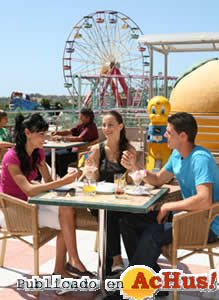 Holiday World 04