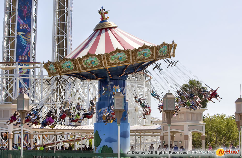 Imagen de Disney California Adventure Park  SILLY SYMPHONY SWINGS