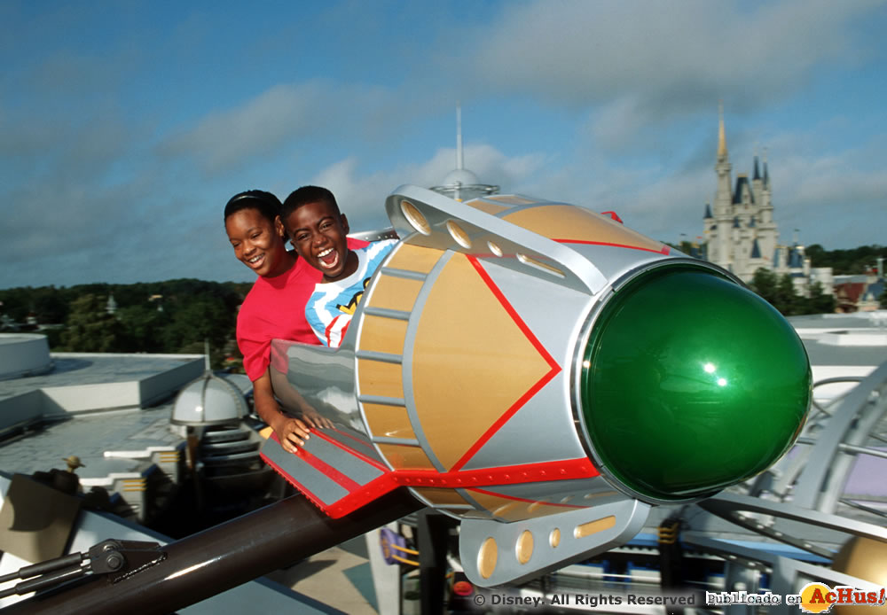 Imagen de Magic Kingdom (Orlando)  Astro Orbiter