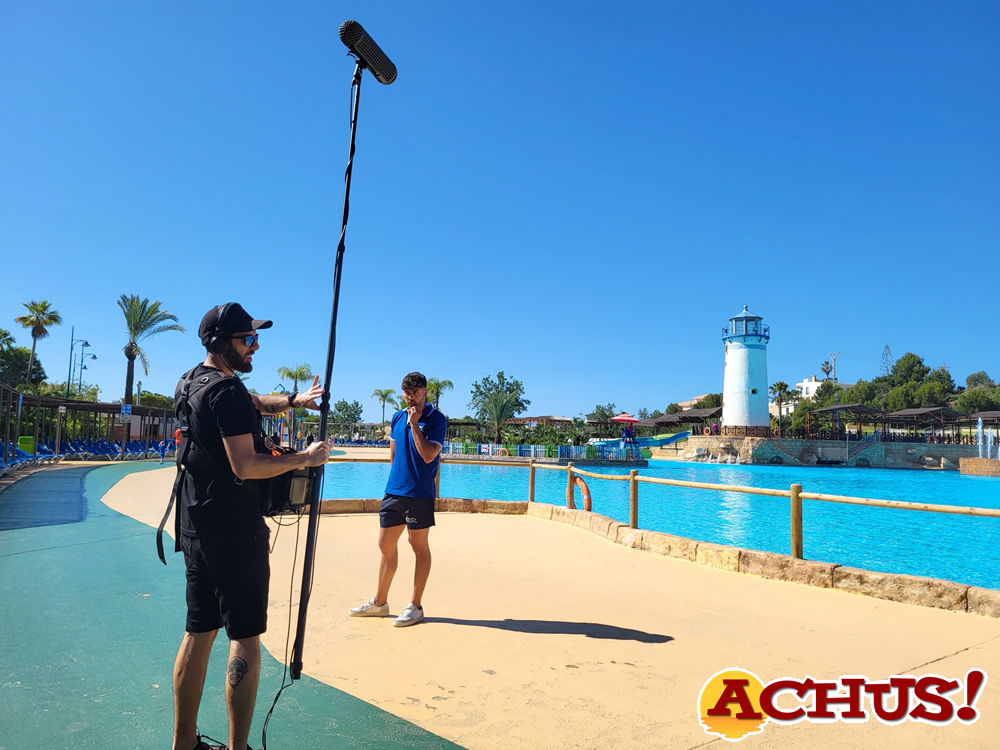 Aqua Natura Benidorm invita a Shakira y Piqué a que hagan las paces salpicándose en un divertido desafío acuático. Shakira y Piqué y el reto del verano.