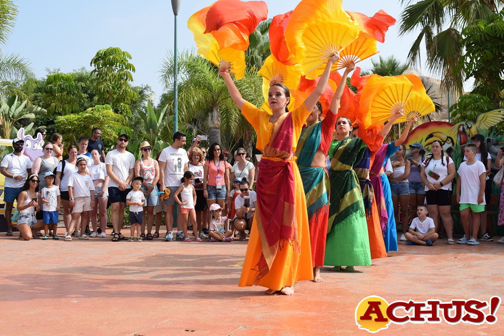 Más de 4.000 personas celebran el 51 cumpleaños de la elefanta Petita en Terra Natura Benidorm