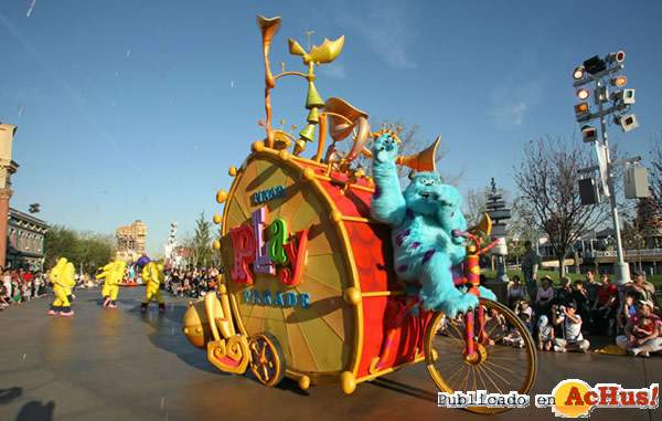 /public/fotos/Pixar-Play-Parade_small.jpg