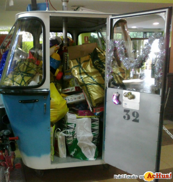 /public/fotos2/Cabina-con-juguetes-20122012.jpg