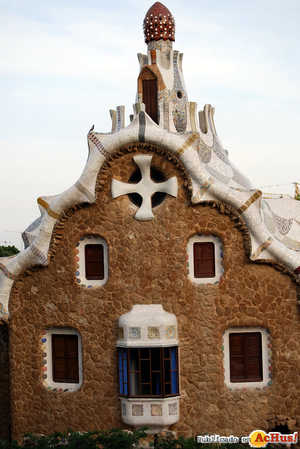 /public/fotos2/Casa-del-Guarda-del-parque-Guell-300502010.jpg