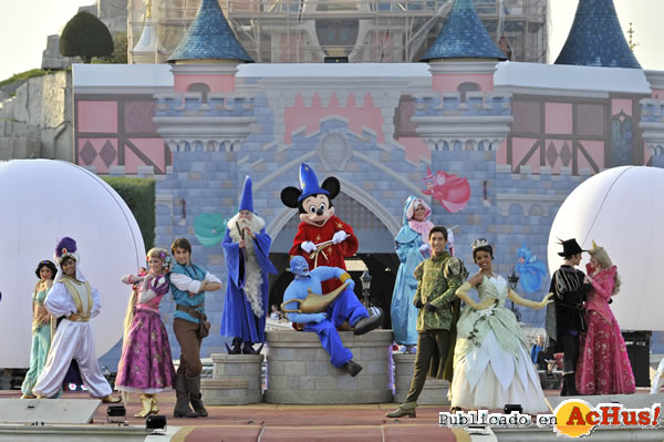 /public/fotos2/Celebration-Magique-Mickey-18042011.jpg