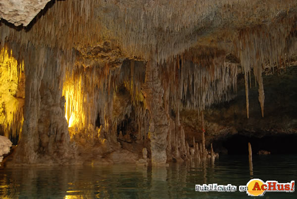 /public/fotos2/Cueva-amplia-Rio-Secreto-19092010.jpg