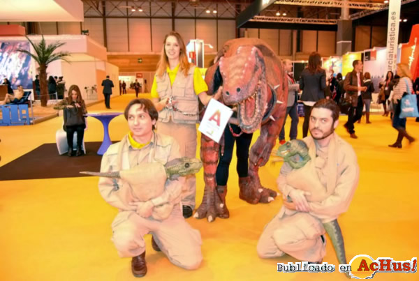 /public/fotos2/Dinosaurios-articulados-FITUR-2013.jpg