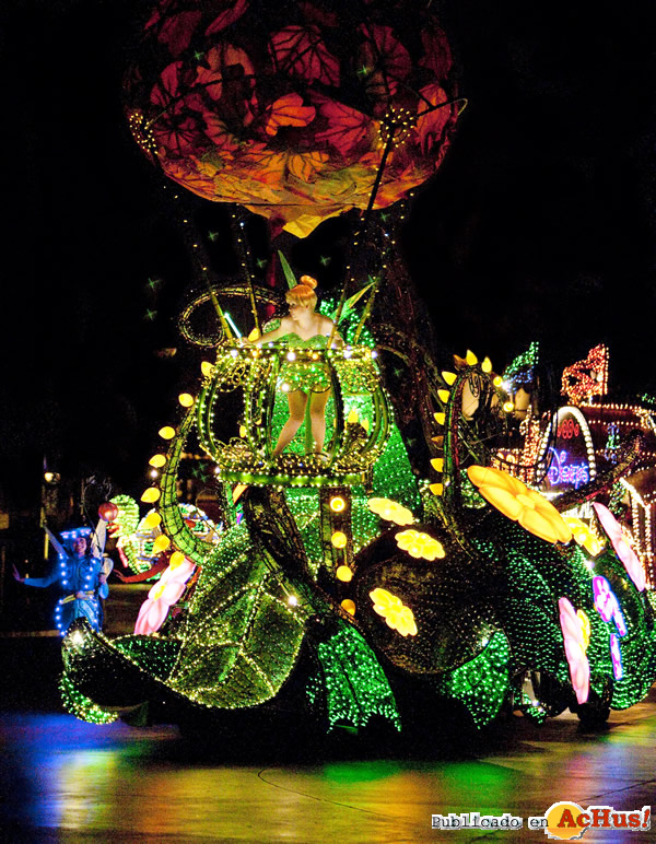 /public/fotos2/Disney-Electrical-Parade-01-16062009.jpg