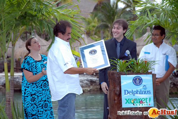 /public/fotos2/Francisco-Cordova-recibe-el-Guinness-record.jpg