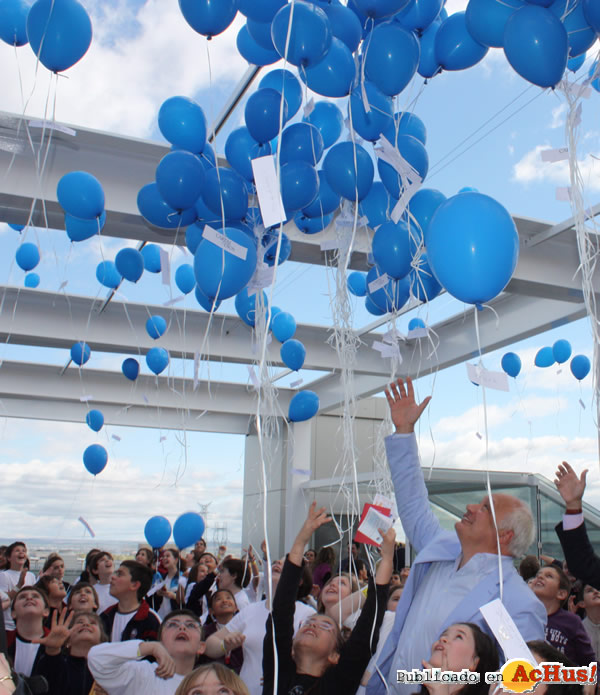 /public/fotos2/Globos-lanzamiento-30032011.jpg
