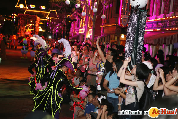 /public/fotos2/Halloween-Parade-10102008.jpg