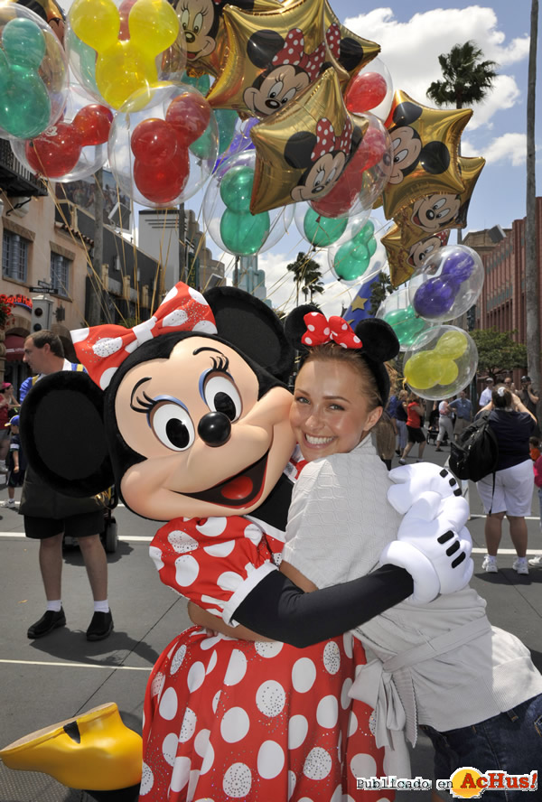 /public/fotos2/Hayden-Panettiere-29042009.jpg