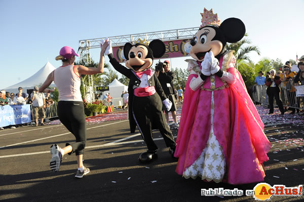 /public/fotos2/Mickey-y-Minnie-Mouse-2009.jpg