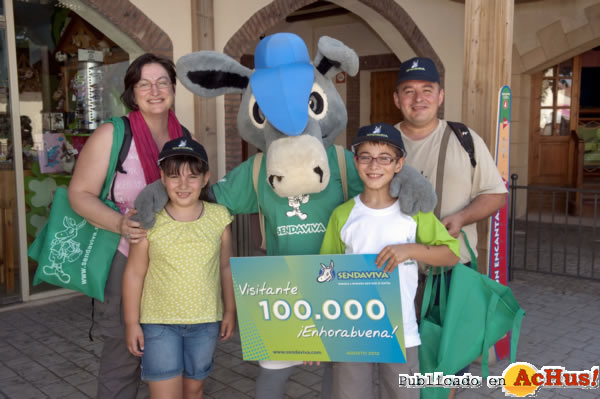 /public/fotos2/Sendaviva-Visitante-100000-2012.jpg