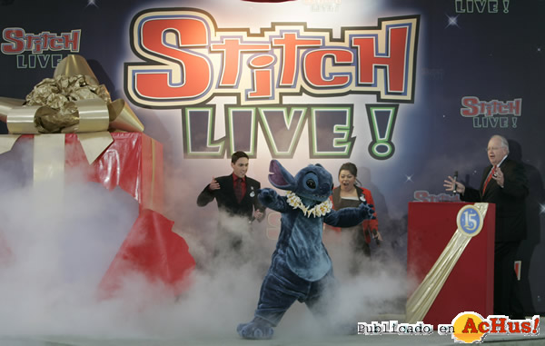 /public/fotos2/Stitch-Live-2082008.jpg