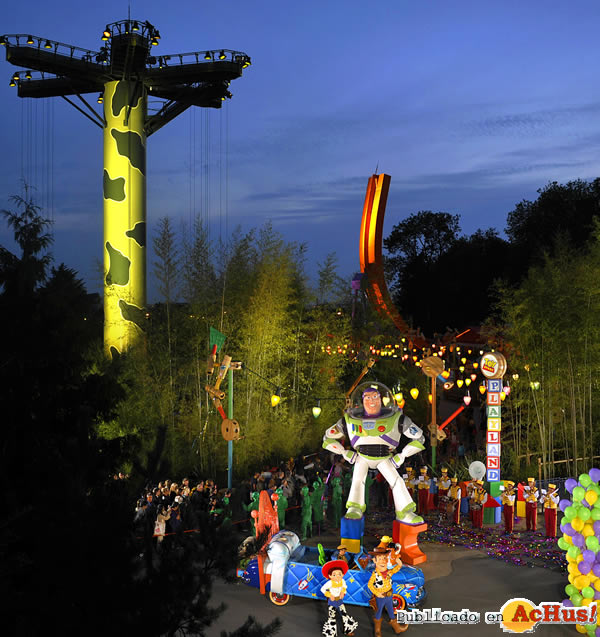 /public/fotos2/Toy-Story-Playland-08092010.jpg