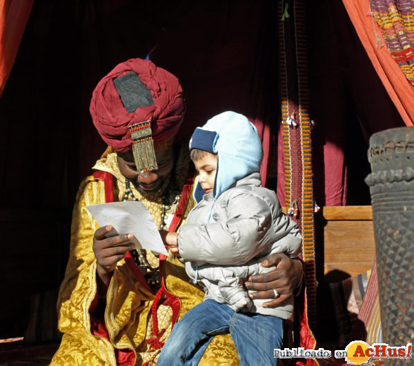 /public/fotos2/emisario-reyes-Magos-16122011.jpg