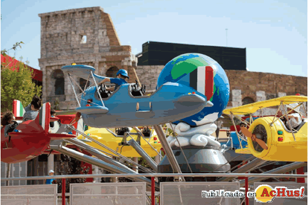 /public/fotos3/PortAventura-24052018.gif